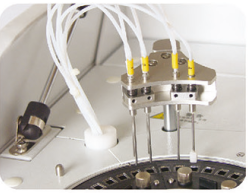 全自動(dòng)生化分析儀（恒速200測(cè)試/小時(shí)）