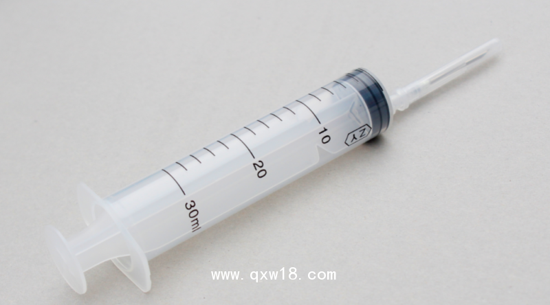 一次性使用無菌溶藥注射器