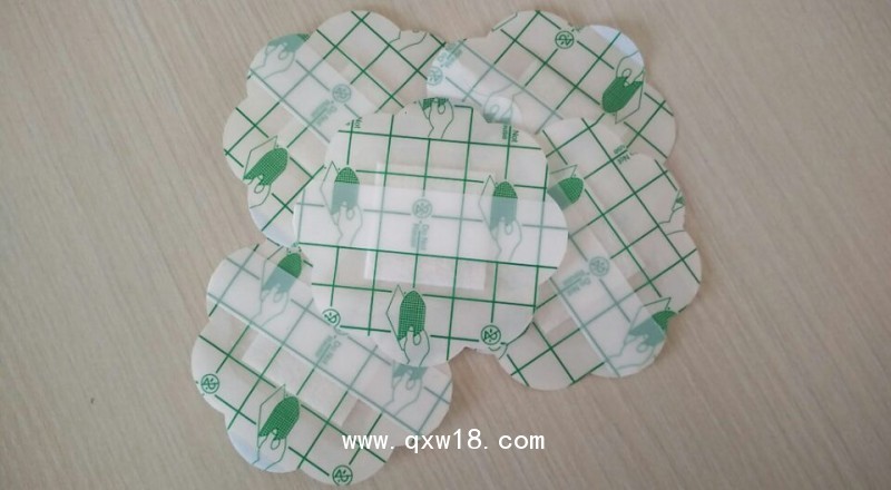 嬰兒護(hù)臍貼防水貼洗澡游泳貼梅花形護(hù)臍貼肚臍貼新型護(hù)臍貼