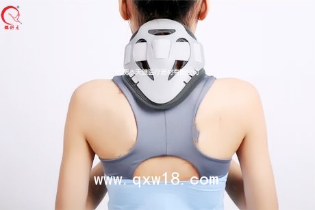 頸托III型（塑料型）