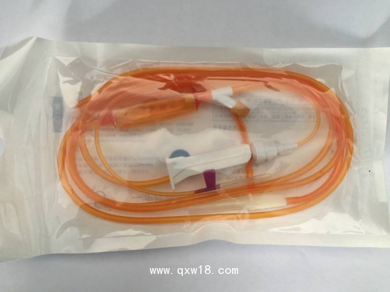 一次性使用避光輸液器 帶針