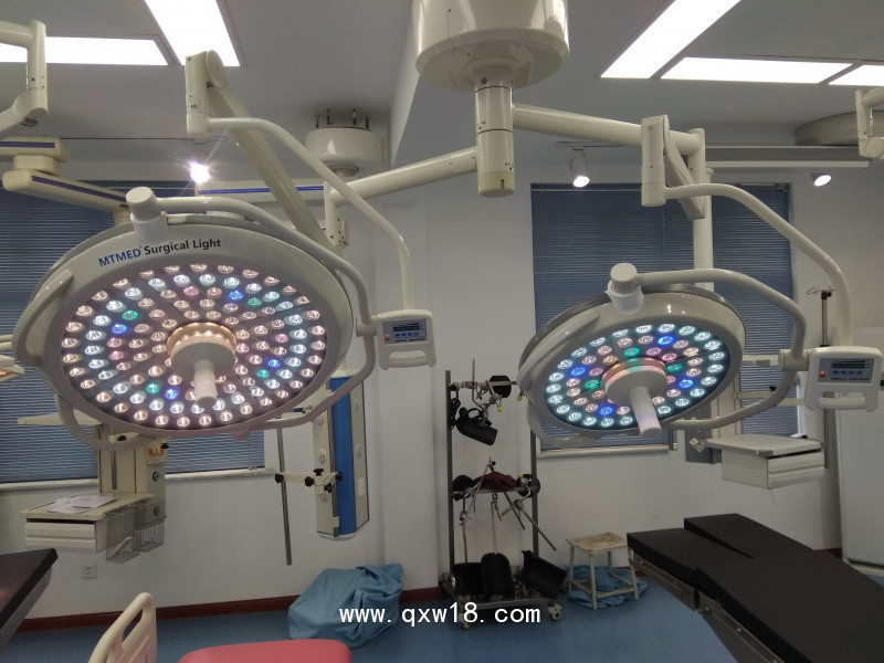 LED手術(shù)無(wú)影燈