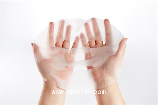 醫(yī)芙汰  醫(yī)用冷敷貼  商品名 水肽保濕護(hù)理貼