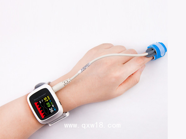 血氧儀 腕式血氧儀 脈搏血氧儀 樂(lè)普AP-10