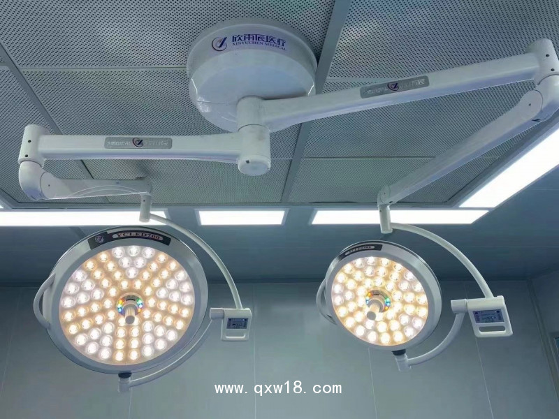 欣雨辰醫(yī)療 手術(shù)燈LED無(wú)影燈 實(shí)用性手術(shù)無(wú)影燈 美容燈