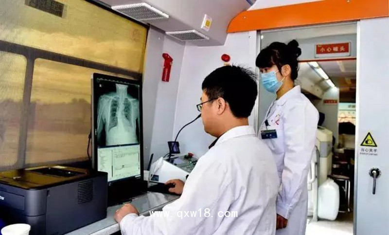 艾克瑞數(shù)字化移動DR體檢車