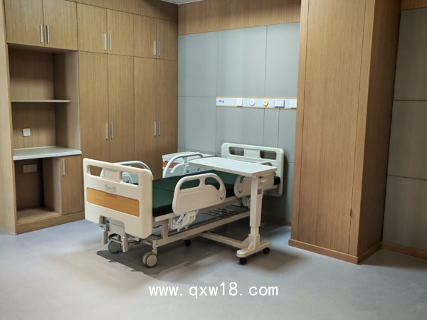 護(hù)理床醫(yī)院醫(yī)用病床多功能老人翻身專用臥床病人家用升降床醫(yī)療床