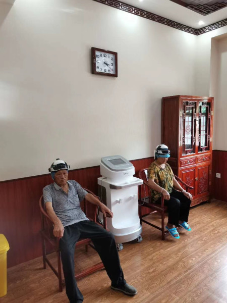 1657523121946114.jpg 經(jīng)顱磁-腦循環(huán)治療儀 (4).jpg