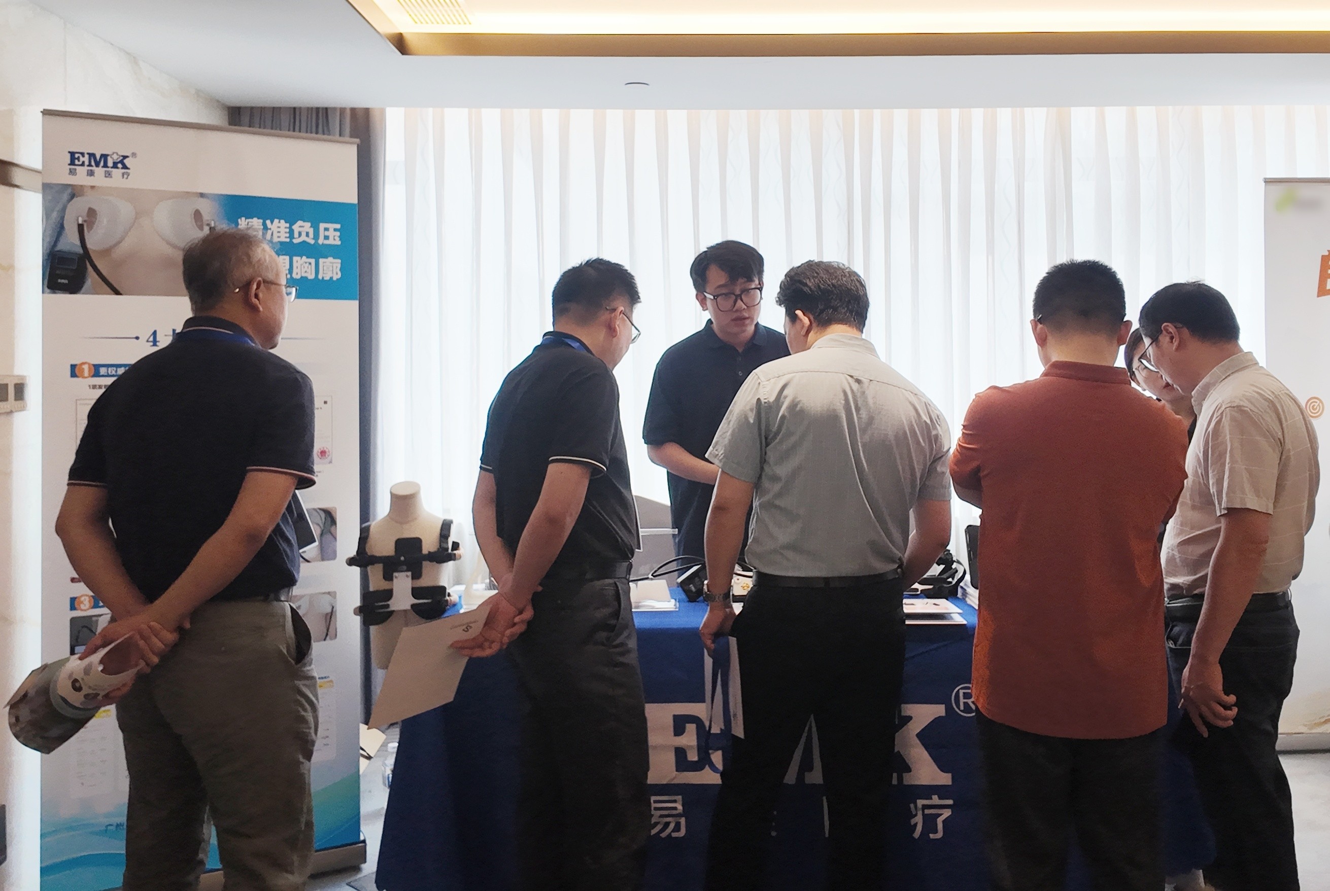 1757555830890496.jpg 2.jpg