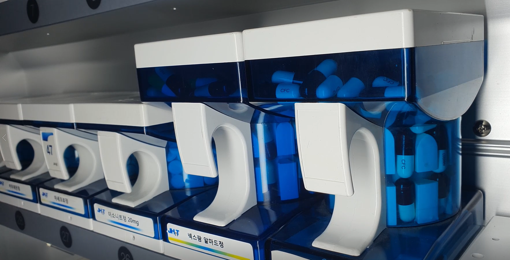 1758335975750989.png 448a950275dd4e323fb123e1f4fead0d.png